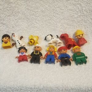 Lego Duplo Lot Of 7 Figures + 4 Animals Different Character
